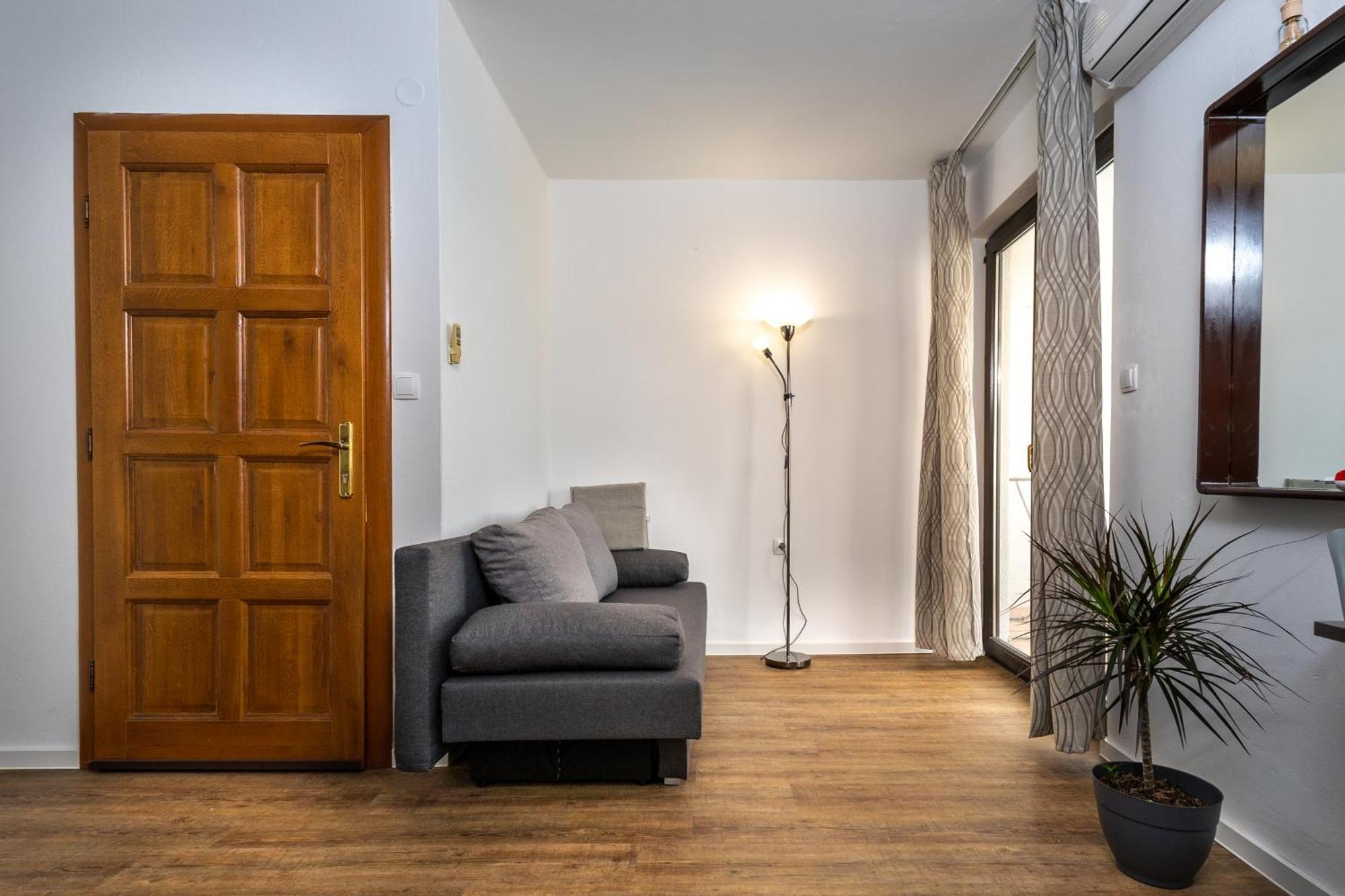 Apartments Dida Sime Starigrad Paklenica Ruang foto
